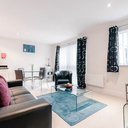 Roomspace Serviced Apartments - Capitol Square Epsom Pokój zdjęcie
