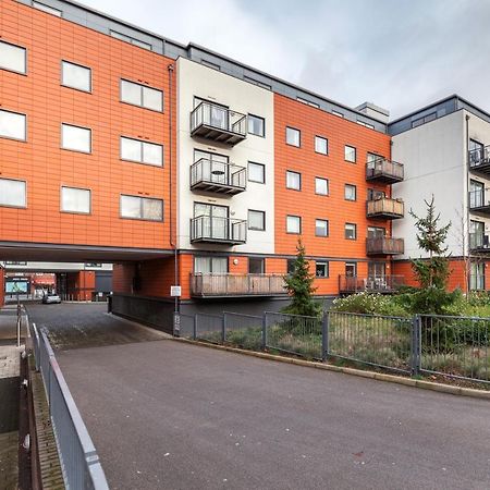 Roomspace Serviced Apartments - Capitol Square Epsom Zewnętrze zdjęcie